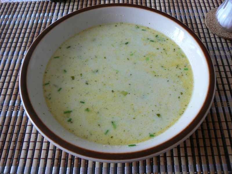 Brokolicovo-pórková polévka