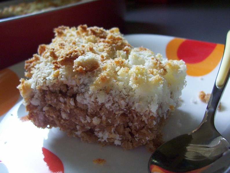Hrnkový kokosový koláč