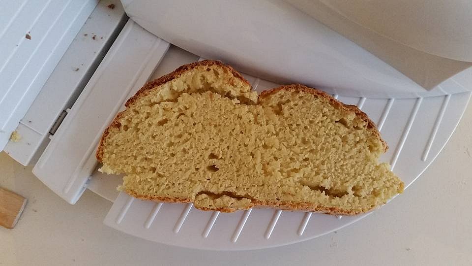 Irský sodný chléb s kukuřičnou moukou