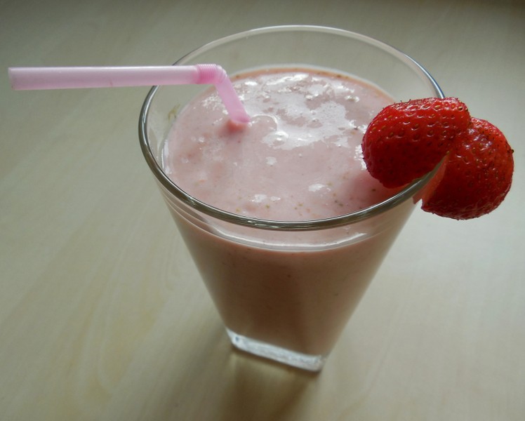 Jahodové smoothie s jogurtem