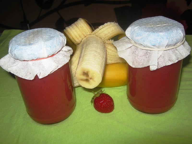 Jahodovo-banánová marmeláda