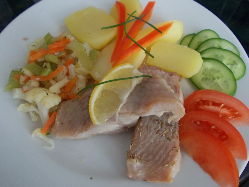 Mořská ryba Claresse s teplou zeleninou a brambory
