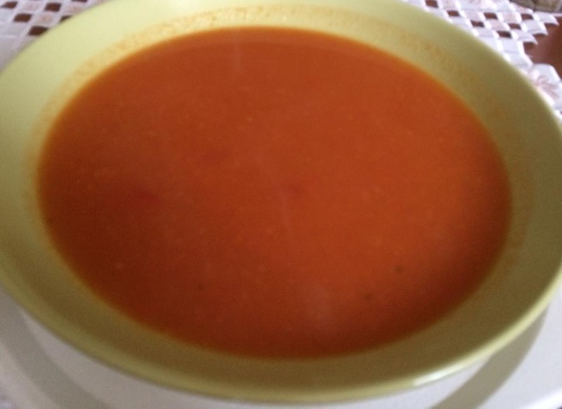 Rajčatová polévka s mrkví