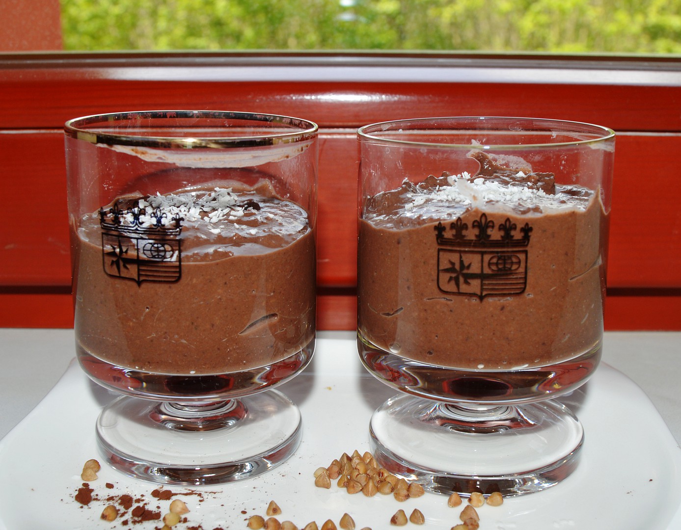 Raw kakaovo-kokosový pohár z pohanky