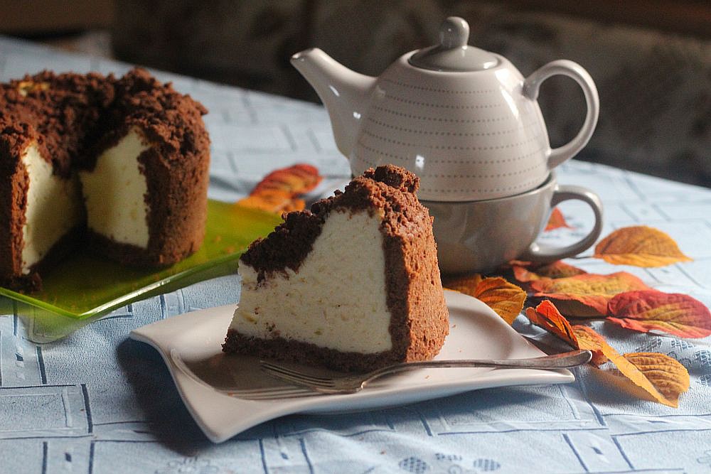 Tvarohový koláč s kakaovou drobenkou