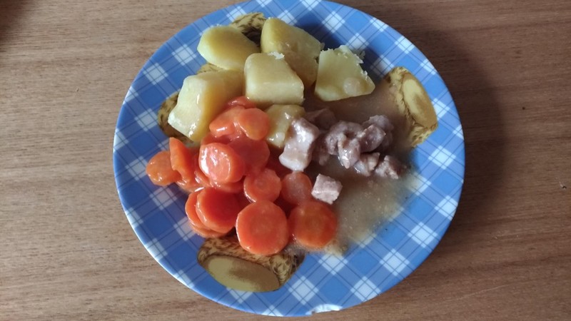 Vepřové maso s mrkví pro děti