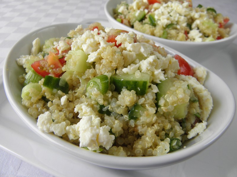 Zeleninový jarní salát s quinoa